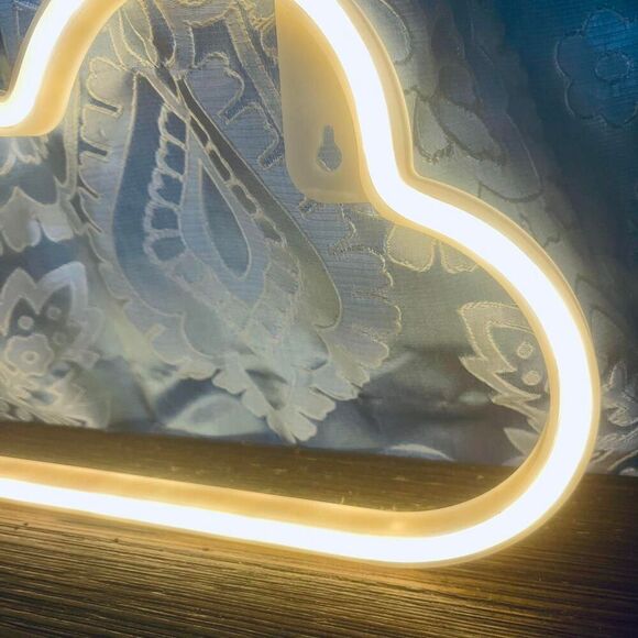 Cloud Shaped Hanging Neon Light Up Sign 11 X 7 - Picture 2 of 8
